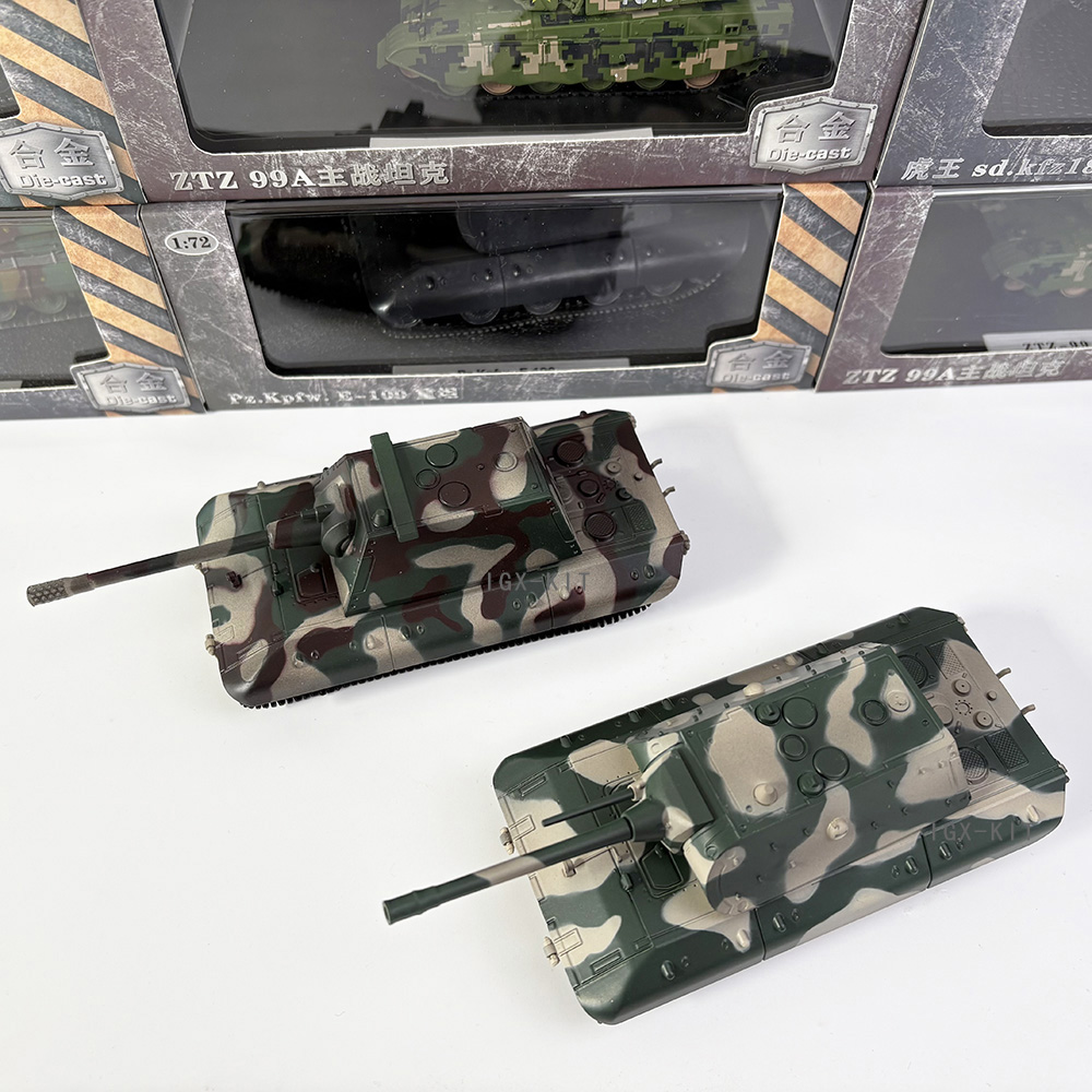 Model Kit Tank - Carro armato pesante tedesco E-100 in