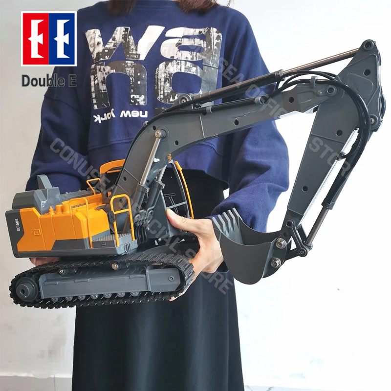 Double E E598 EC160E 1:16 E593 - Model Kit Excavator recensione e prezzo